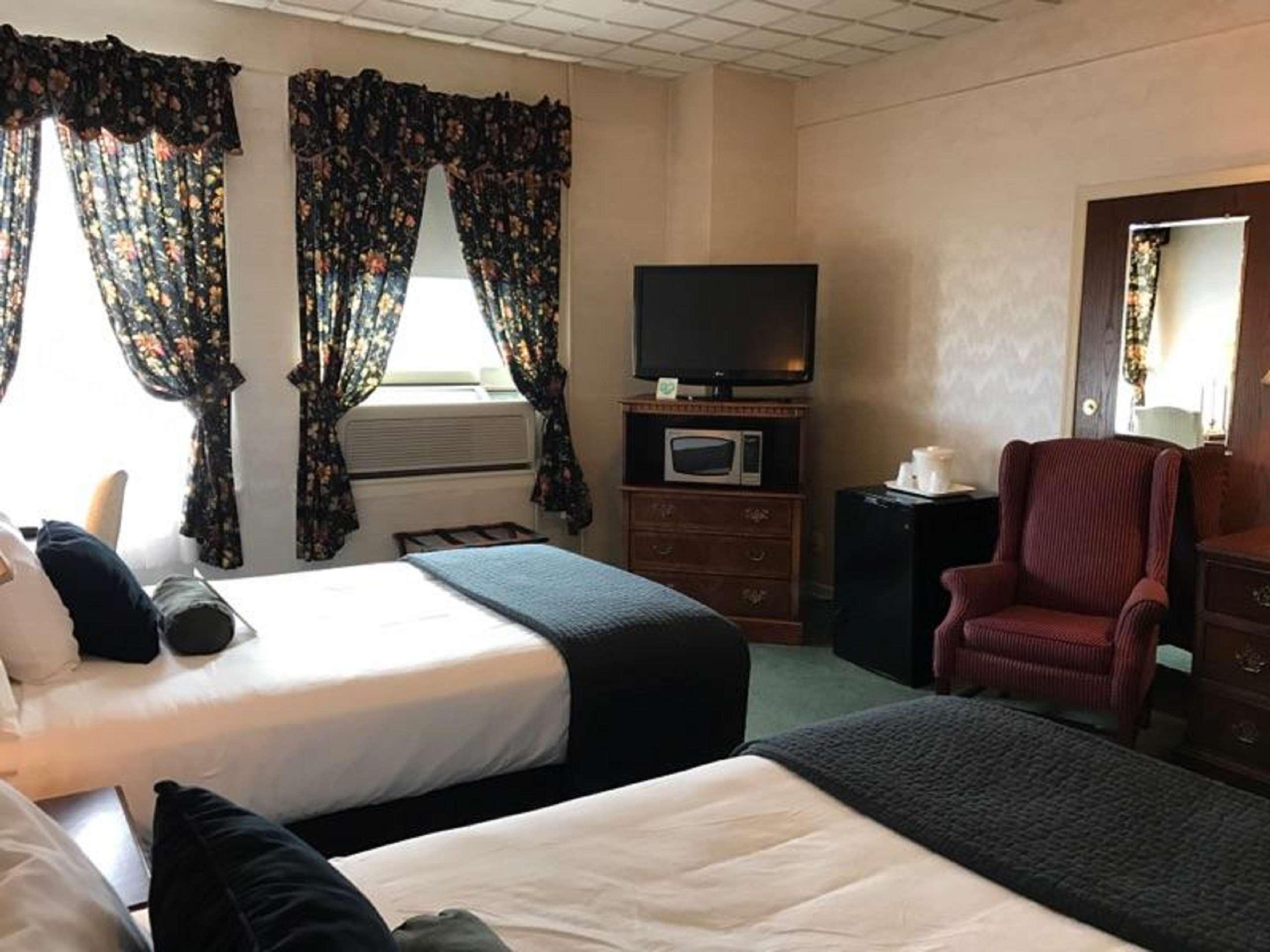 Best Western Plus Sidney Lodge Exteriör bild