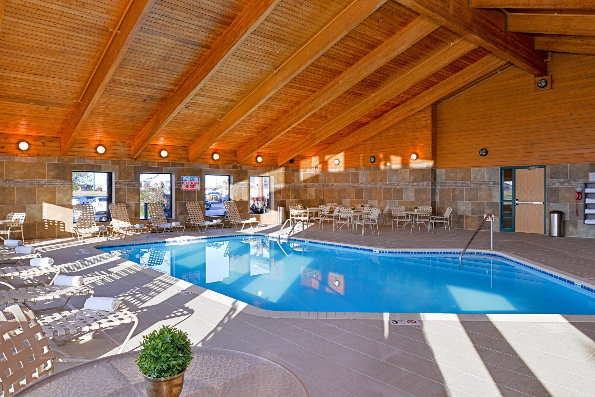 Best Western Plus Sidney Lodge Exteriör bild